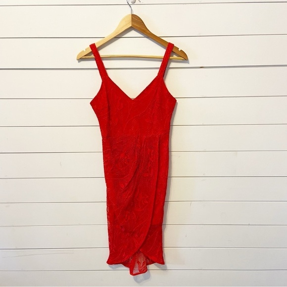 Lulus |  Meg Red Lace Sleeveless Tulip Hem Cocktail Dress Size XS - Picture 3 of 12
